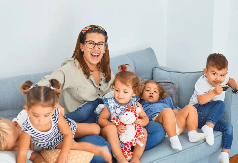 Ma voisine a gardé mon enfant: dois-je lui verser un salaire ?